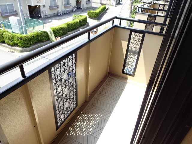 18/23 バルコニー