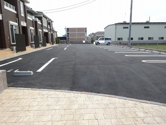 14/20 駐車場