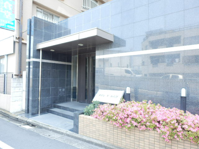 22/30 エントランス