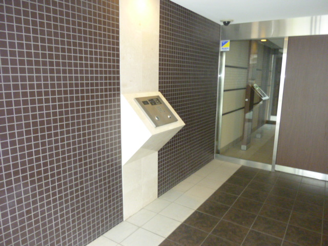 21/29 エントランス