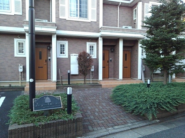 19/25 エントランス