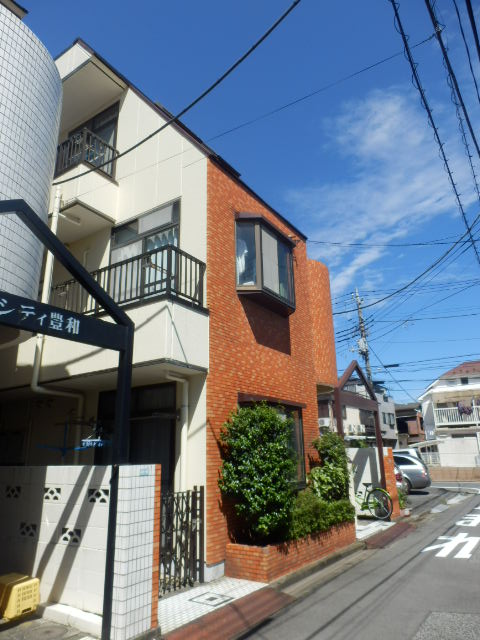 22/30 エントランス