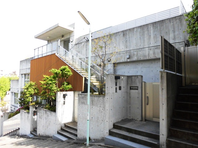 2/30 外観