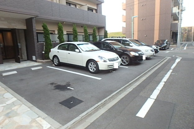 22/29 駐車場