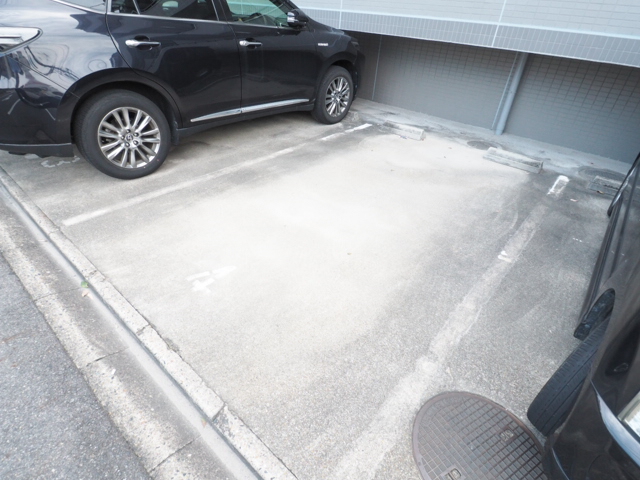 22/29 駐車場