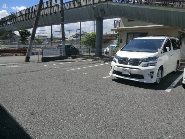 20/28 駐車場