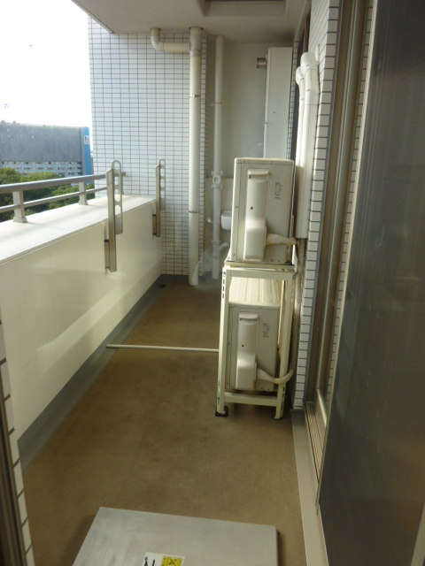 19/30 バルコニー