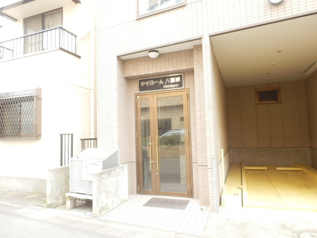 21/30 エントランス