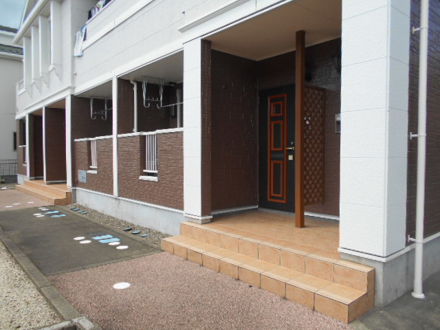 21/28 エントランス