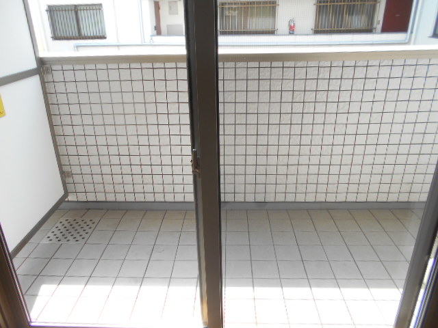 14/28 バルコニー