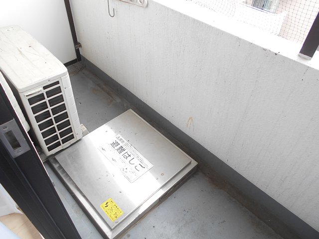 13/25 バルコニー