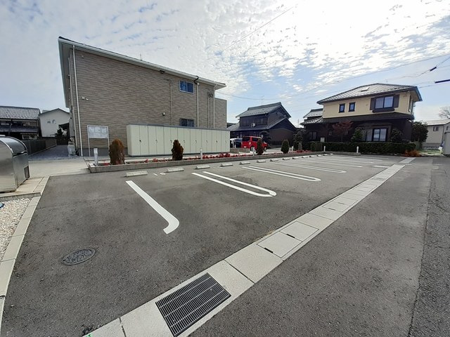 14/20 駐車場