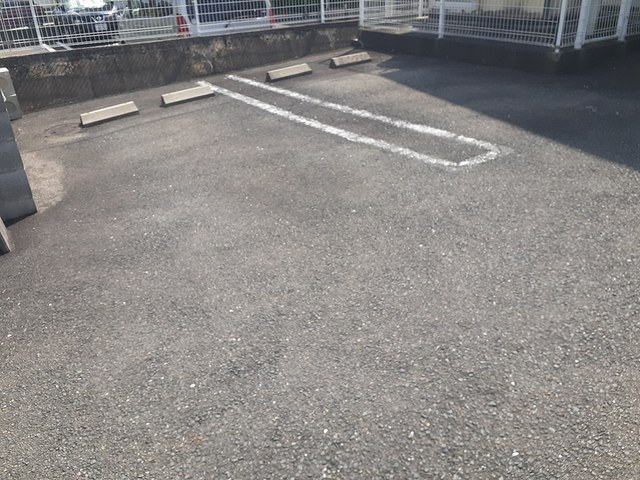 14/20 駐車場