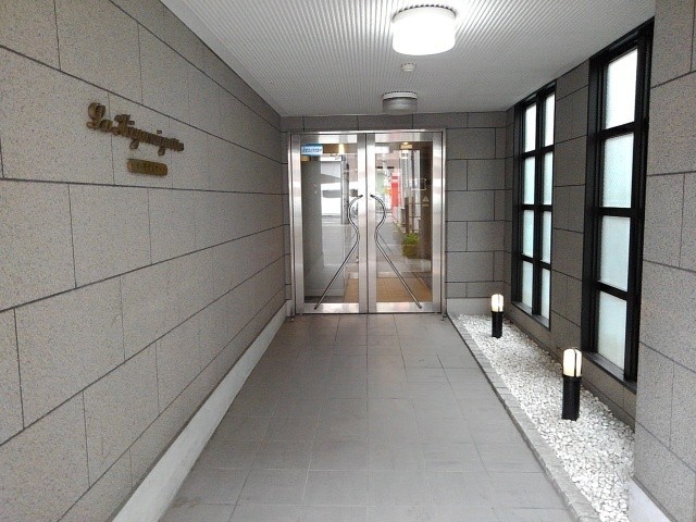 14/24 エントランス