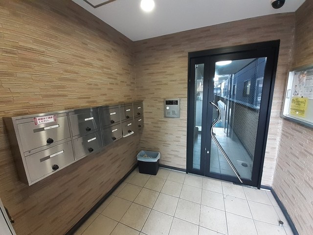 14/22 エントランス