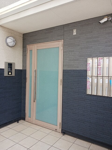 14/20 エントランス
