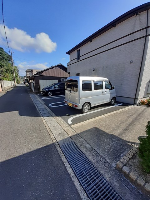 14/20 駐車場