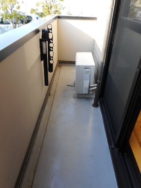 13/23 バルコニー