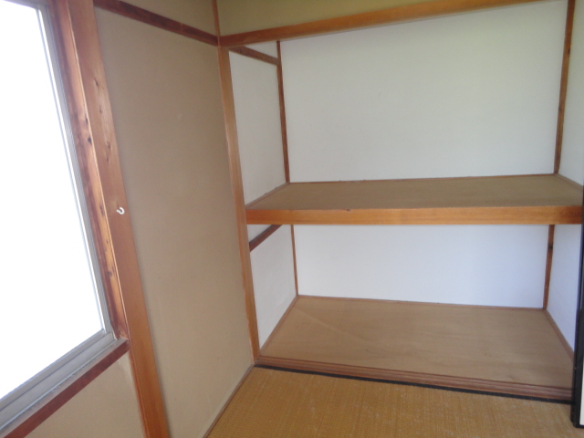 18/27 エントランス