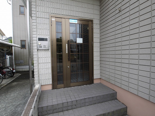 17/24 エントランス