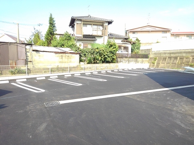 14/20 駐車場