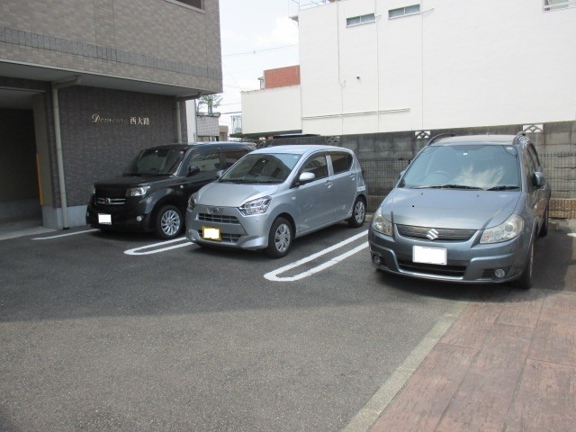 16/23 駐車場