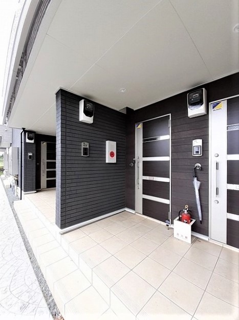 14/23 エントランス