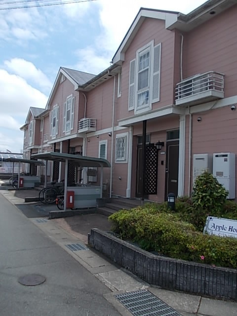 13/20 エントランス