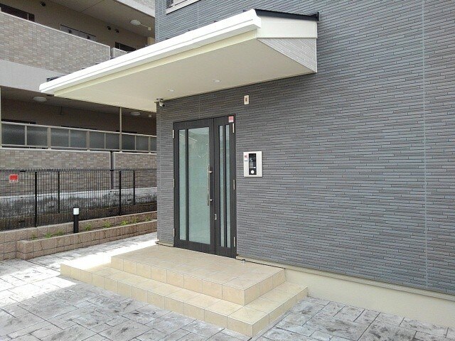 13/20 エントランス