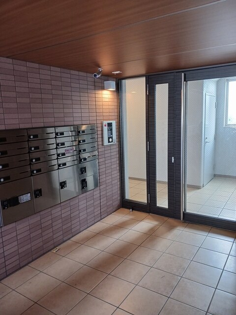 13/20 エントランス