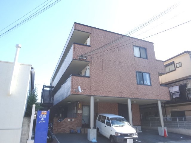 22/30 エントランス