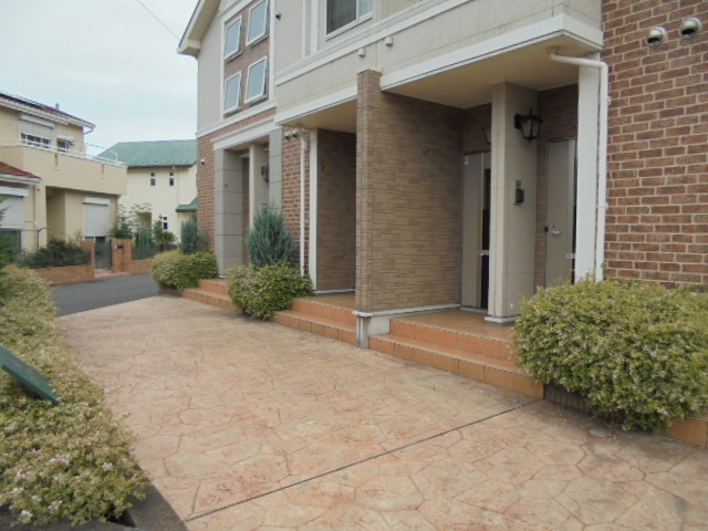 17/23 エントランス