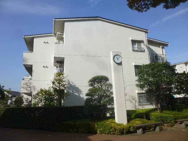 21/23 エントランス