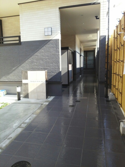 14/20 エントランス