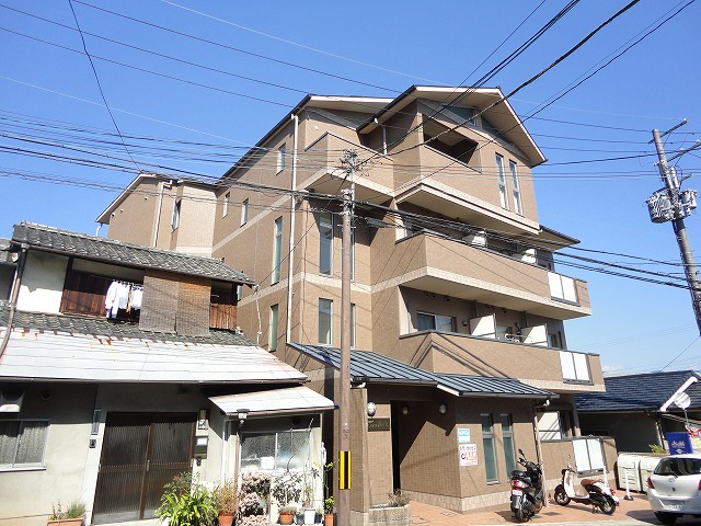 2/30 外観
