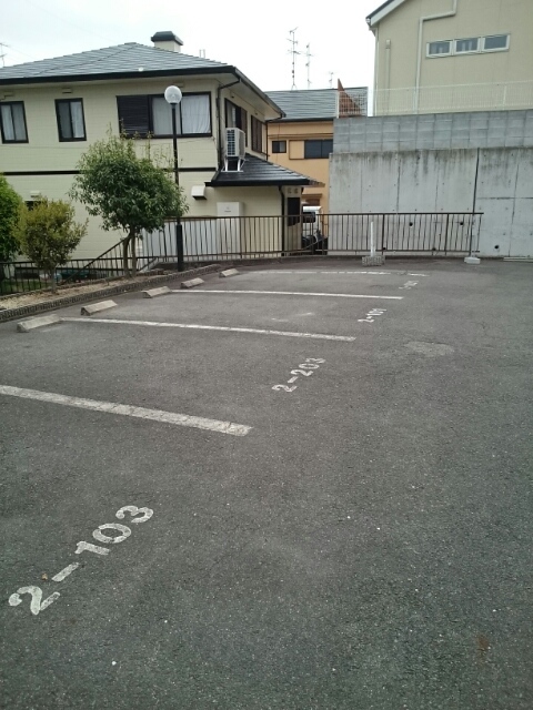 14/20 駐車場