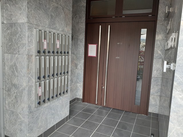 17/24 エントランス