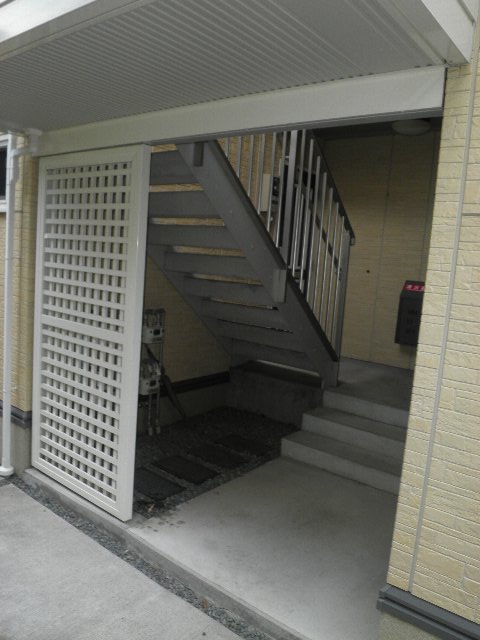 2/4 エントランス