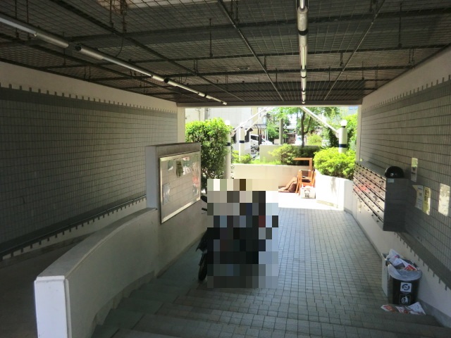 14/20 エントランス