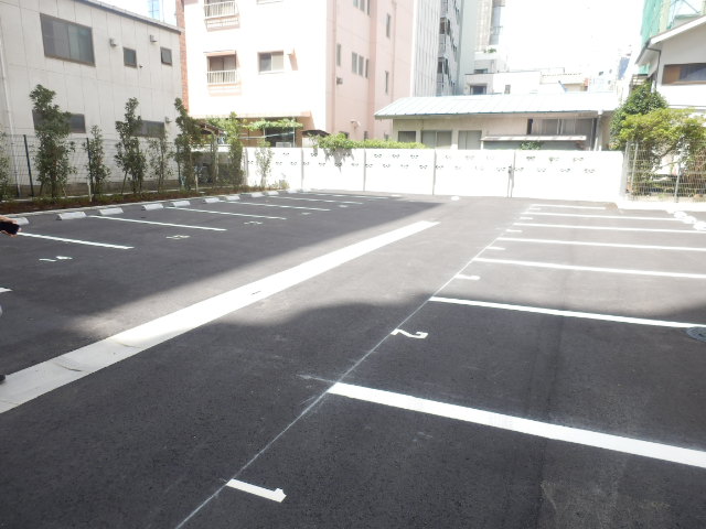 22/30 駐車場