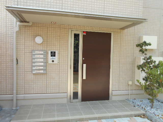 22/24 エントランス