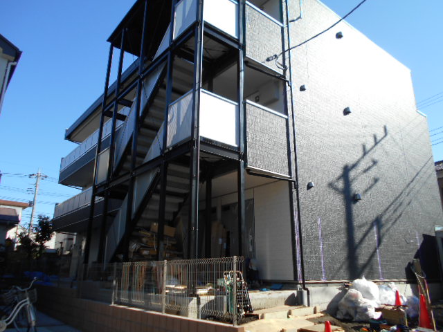 22/26 エントランス