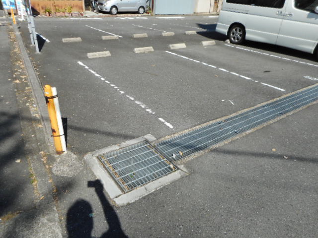 14/22 駐車場
