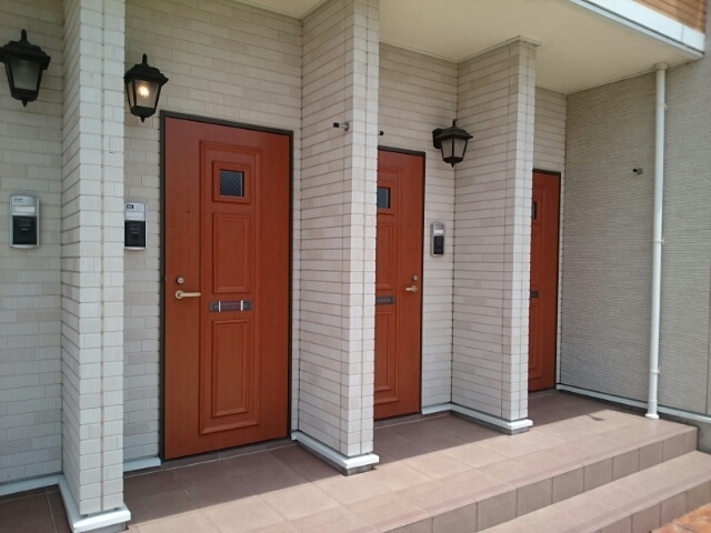 13/20 エントランス