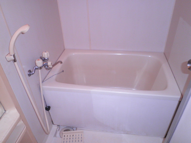 8/16 浴室