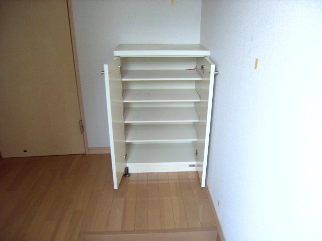 16/26 エントランス