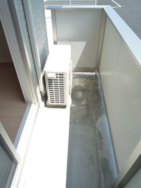 16/23 バルコニー