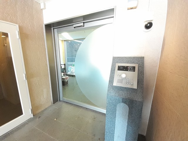 14/21 エントランス