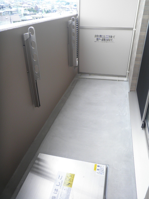 18/23 バルコニー