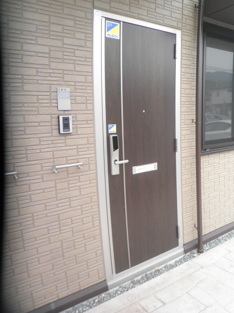 21/23 エントランス